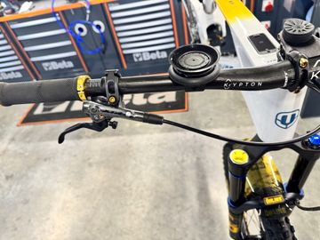 Tweedehands Mondraker NEAT RR 2024 2024 Mountainbike — afbeelding 8 van 9