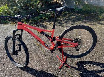 Brugt Specialized Stumpjumper Alloy 2022 2022 Mountainbike — billede 6 af 8