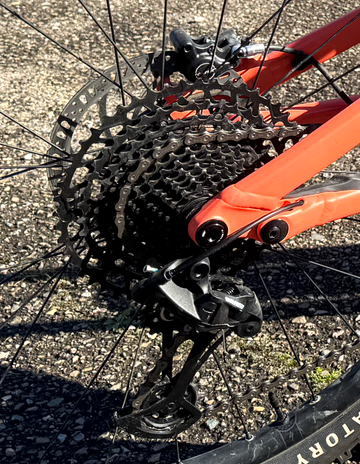 Gebrauchtes Specialized Stumpjumper Alloy 2022 2022 Mountainbike, Orange, 29 — Bild 8 von 8