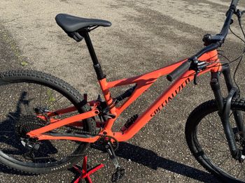 Brugt Specialized Stumpjumper Alloy 2022 2022 Mountainbike — billede 5 af 8