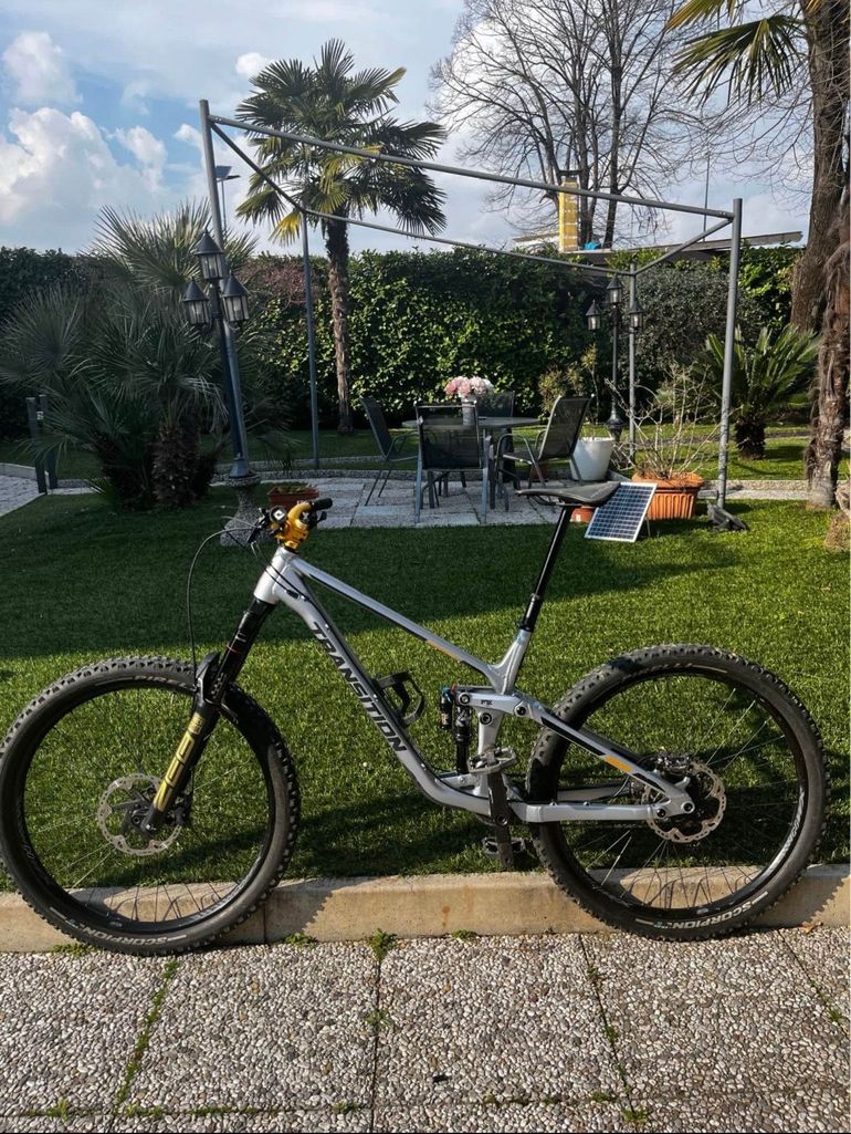 Used Transition Sentinel Shimano Deore XT 2024 Mountainbike, Light Gray, 29 — image 2 of 9