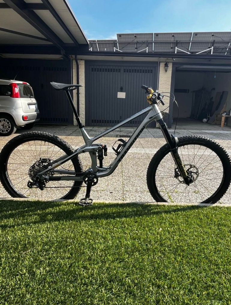 Used Transition Sentinel Shimano Deore XT 2024 Mountainbike, Light Gray, 29 — image 5 of 9
