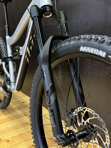 Used Ibis Ripmo AF Deore 2022 2022 Mountainbike, Light Gray, 29 — image 6 of 9