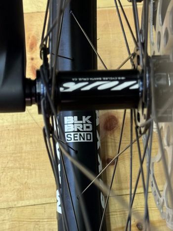 Ibis Ripmo AF Deore 2022 2022 Mountainbike usato, Grigio chiaro — immagine 5 di 9