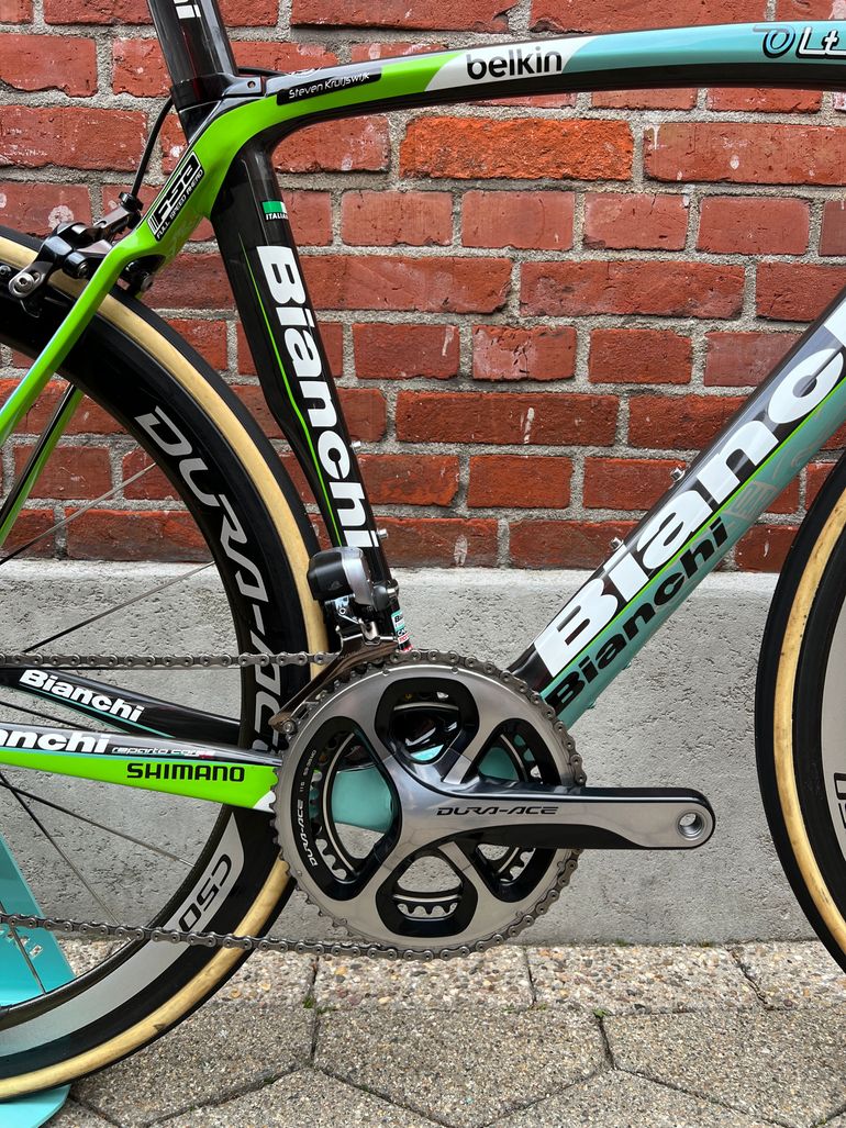 Used Bianchi Bianchi Oltre XR2 Team Belkin (Steven Kruiswijk) Carbon/Shimano Dura Ace Di2/Size 57/Good Condition! 2015 Road & Gravel — image 12 of 14
