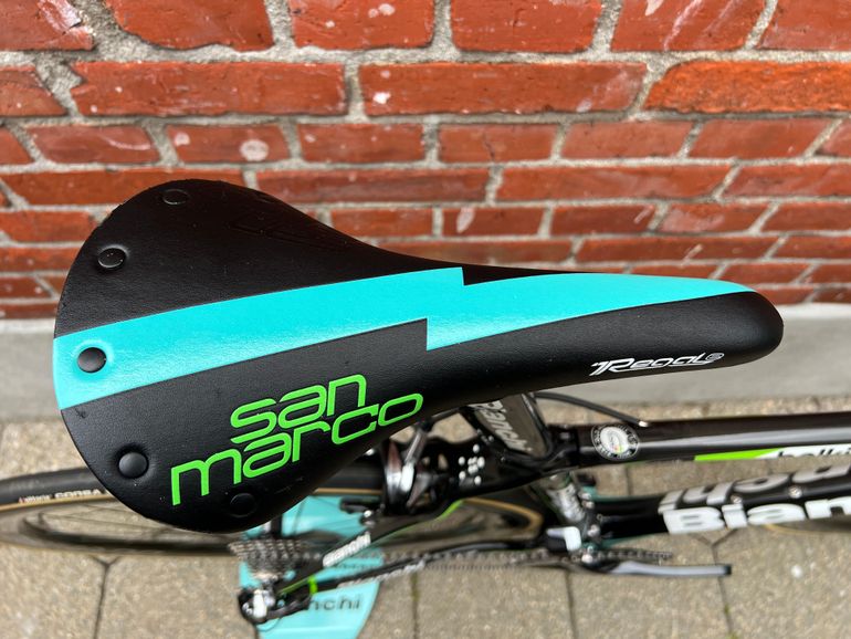 Used Bianchi Bianchi Oltre XR2 Team Belkin (Steven Kruiswijk) Carbon/Shimano Dura Ace Di2/Size 57/Good Condition! 2015 Road & Gravel — image 5 of 14