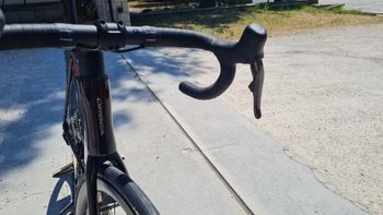 Orbea ORCA M20iTEAM 2024 2024 Road & Gravel usato, Rosso — immagine 5 di 9