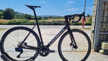 Orbea ORCA M20iTEAM 2024 2024 Road & Gravel usato, Rosso — immagine 1 di 9