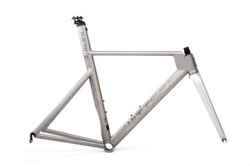 Used Wittson Custom Ti Cycles Ventu Titanium Frameset 2025 Road & Gravel, Light Gray — image 3 of 13