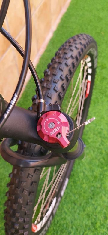 Used CUBE Ltd Shimano Deore XT 2014 Mountainbike, Black, 26 — image 7 of 17