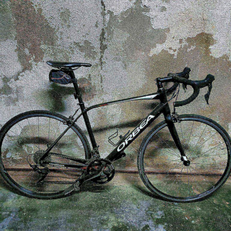Orbea AVANT H30 2019 2019 Road & Gravel usato, Nero — immagine 1 di 3