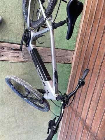 Used Rock Machine Storm E 2024 Mountainbike, Light Gray — image 4 of 5