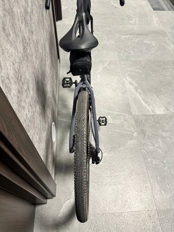 Used Kross Esker 5.0 2024 2024 Road & Gravel, Light Gray — image 12 of 13