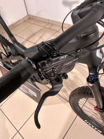 Scott Patron eRIDE 900 2022 Mountainbike usato, Nero — immagine 15 di 18