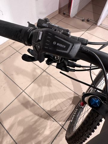 Scott Patron eRIDE 900 2022 Mountainbike usato, Nero — immagine 12 di 18