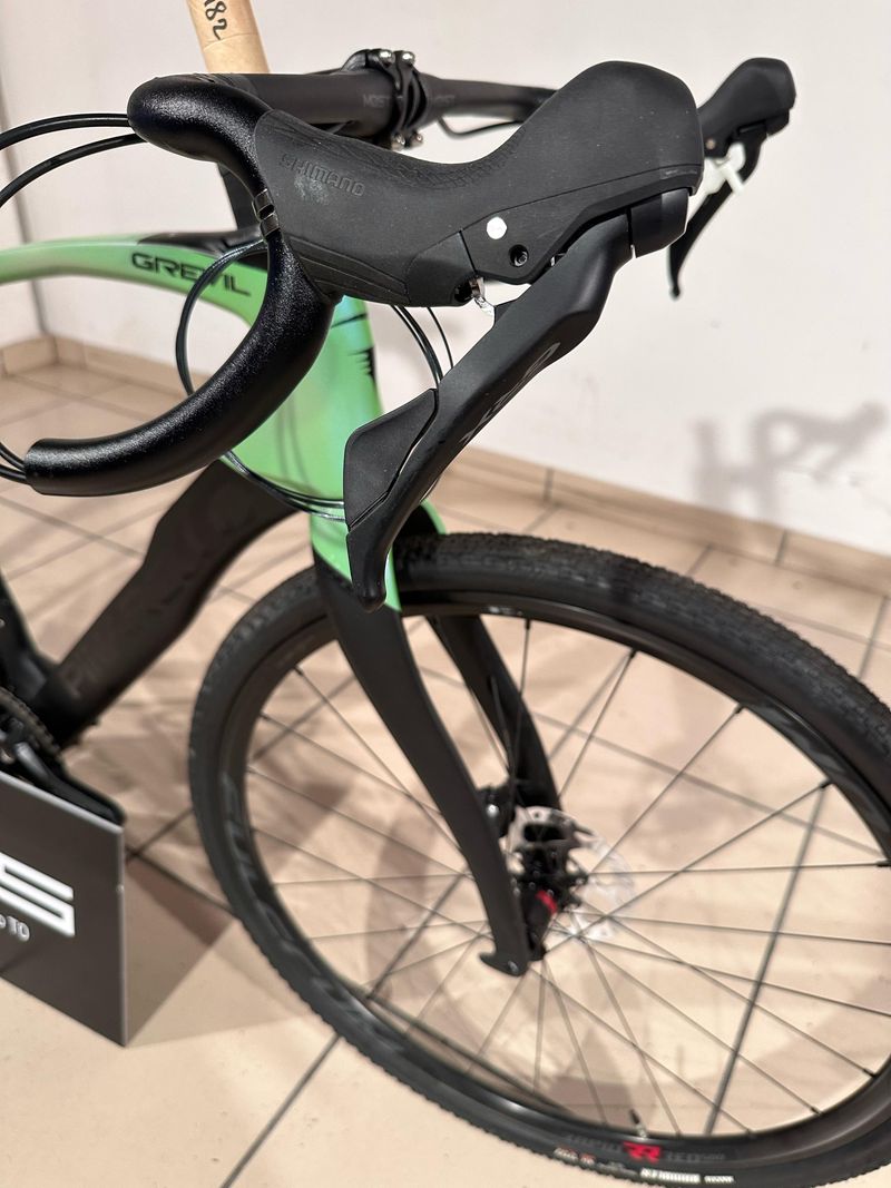 Used Pinarello Grevil Shimano GRX 2023 Road & Gravel, Green — image 8 of 13