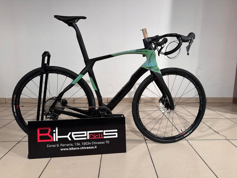 Used Pinarello Grevil Shimano GRX 2023 Road & Gravel, Green — image 1 of 13