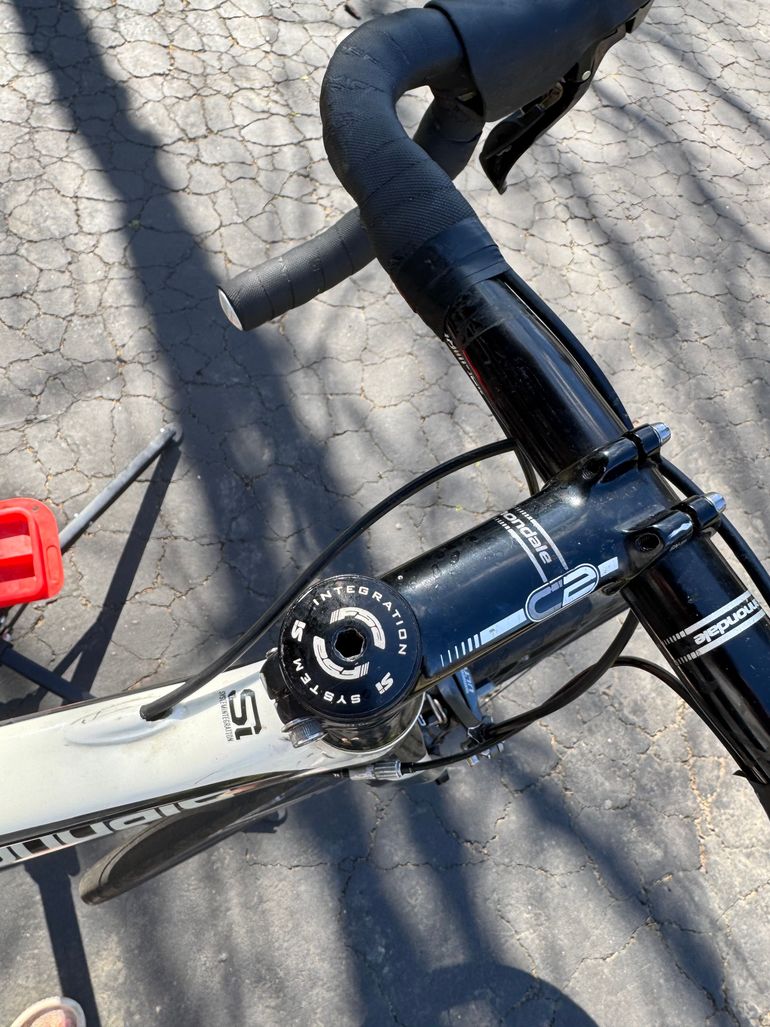 Used Cannondale Synapse 3 2016 2016 Road & Gravel, Black — image 2 of 10