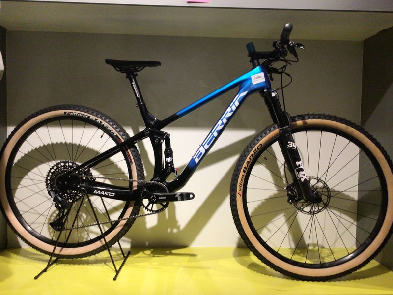 Used Berria Mako 7, 1 2023 Road & Gravel