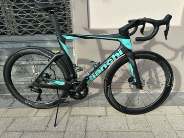 Używany Bianchi Oltre PRO Ultegra Di2 2023 2023 Road & Gravel