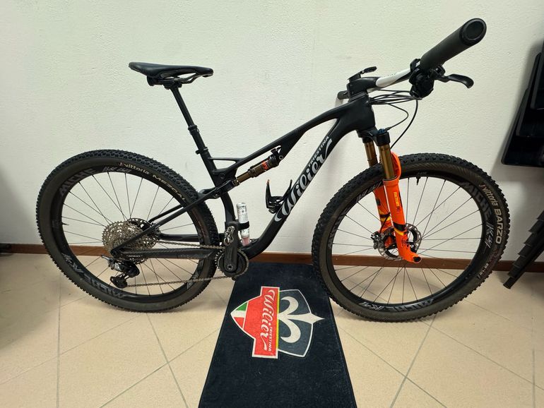 Wilier Urta Shimano XTR 2023 Mountainbike usato, Nero — immagine 2 di 8