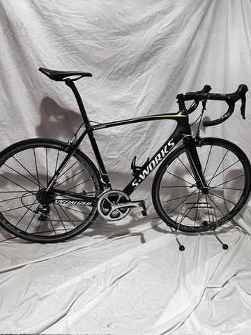 Używany Specialized Men's Tarmac SL5 Expert DA 2018 2018 Road & Gravel
