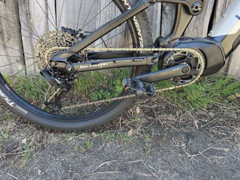 Lee Cougan E-QUEST Team 2023 2023 Mountainbike usato, Bianco — immagine 3 di 8