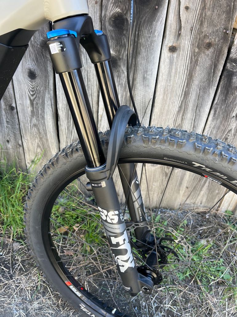 Lee Cougan E-QUEST Team 2023 2023 Mountainbike usato, Bianco — immagine 5 di 8