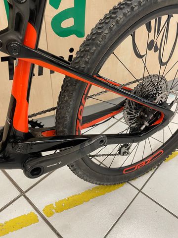 Cannondale Scalpel Si Carbon 2 Eagle 2017 Mountainbike usato, Arancione — immagine 10 di 13