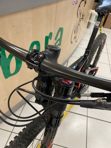 Cannondale Scalpel Si Carbon 2 Eagle 2017 Mountainbike usato, Arancione — immagine 5 di 13