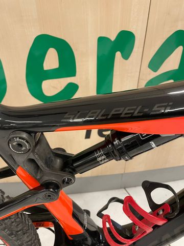 Cannondale Scalpel Si Carbon 2 Eagle 2017 Mountainbike usato, Arancione — immagine 12 di 13