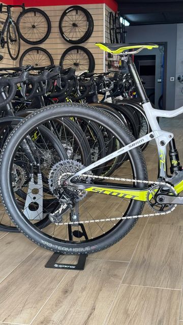 Scott Spark RC 900 World Cup 2019 2019 Mountainbike usato, Nero — immagine 10 di 11