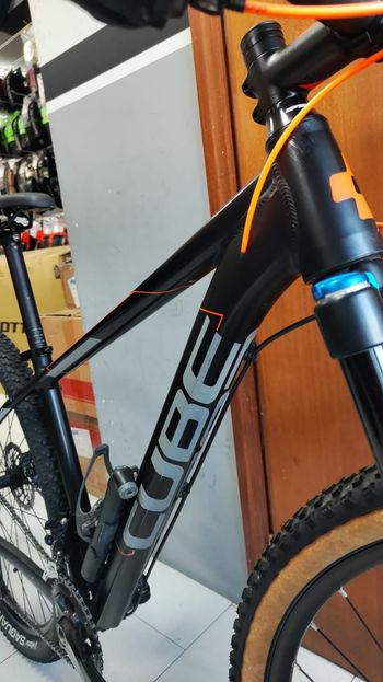 Used CUBE Race One 2015 Mountainbike, Black — image 5 of 19