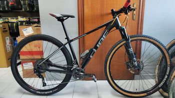 Used CUBE Race One 2015 Mountainbike, Black — image 1 of 19