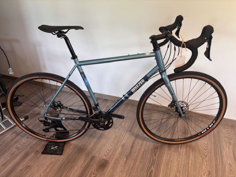 Bicycle Breezer Inversion 2021 Breezer Inversion X Comp 2024 2024