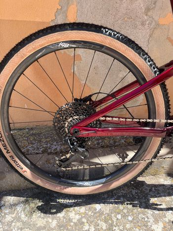 Used BH Lynx SRAM XX1 Eagle 2022 Mountainbike, Red — image 3 of 4