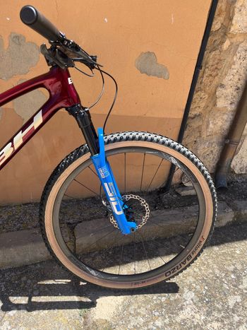 Used BH Lynx SRAM XX1 Eagle 2022 Mountainbike, Red — image 2 of 4