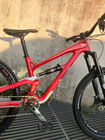 YT Industries JEFFSY 27 CF Pro 2019 2019 Mountainbike usato, Rosso — immagine 9 di 23