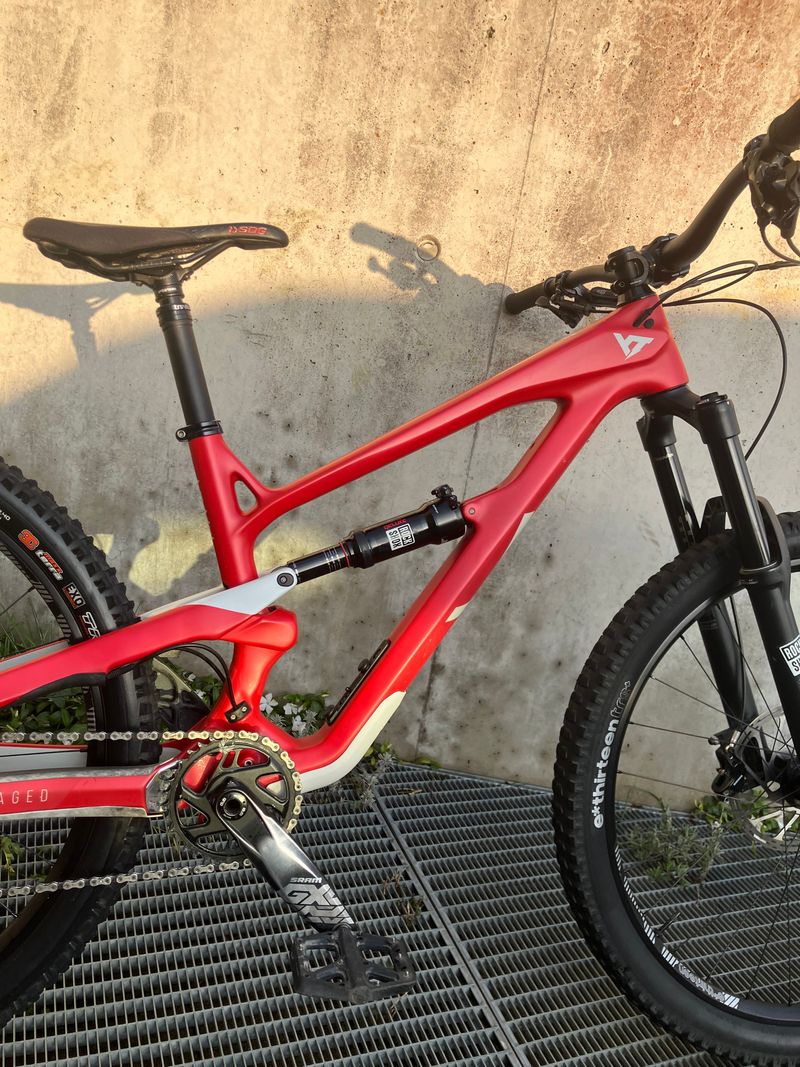 YT Industries JEFFSY 27 CF Pro 2019 2019 Mountainbike usato, Rosso — immagine 9 di 23