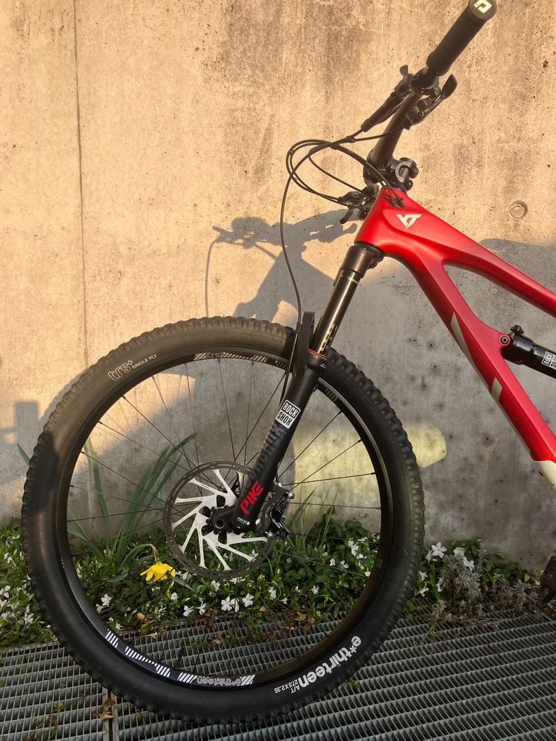 YT Industries JEFFSY 27 CF Pro 2019 2019 Mountainbike usato, Rosso — immagine 4 di 23