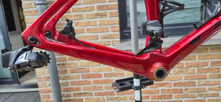 Used Vitus Zx-1 SRAM Force eTap AXS 2022 Road & Gravel, Red — image 7 of 8