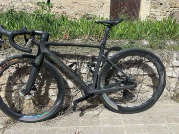 Used Scott Addict 10 2024 2024 Road & Gravel, Black — image 4 of 4