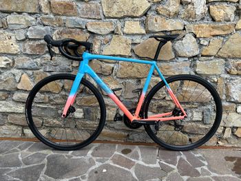 Used Trek Émonda ALR 5 2025 2025 Road & Gravel — image 2 of 11
