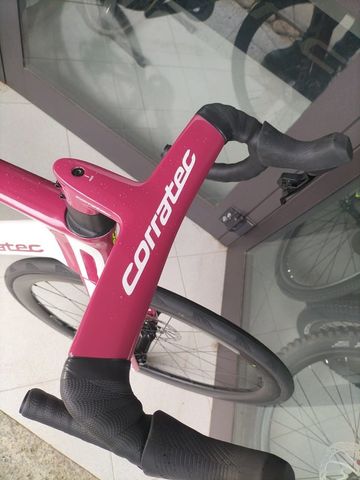 Tweedehands Corratec Evo Team Replica 2024 Road & Gravel — afbeelding 3 van 16