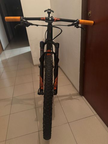 Used Orbea ALMA M30 2018 2018 Mountainbike, Black, 27.5, 29 — image 2 of 9