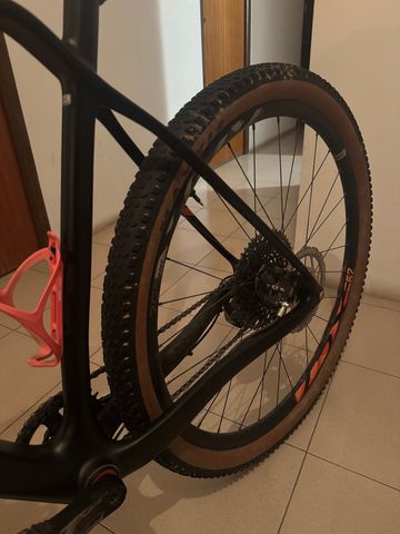 Used Orbea ALMA M30 2018 2018 Mountainbike, Black, 27.5, 29 — image 5 of 9