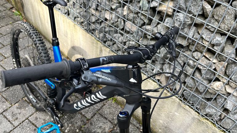 Canyon Torque CF 7.0 2019 2019 Mountainbike usato, Blu — immagine 11 di 13