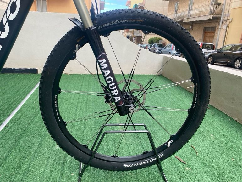 Used Axevo axsevo 2015 Mountainbike, Black — image 3 of 11