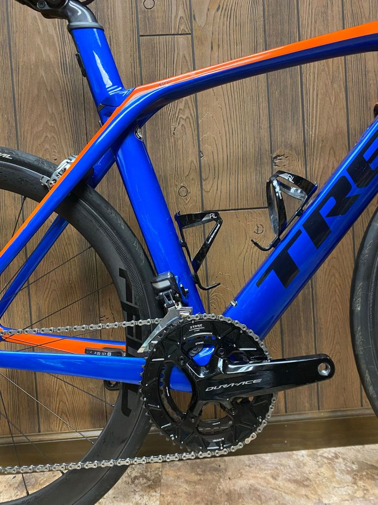 Used Trek Madone 9.9 2018 2018 Road & Gravel, Blue — image 10 of 34