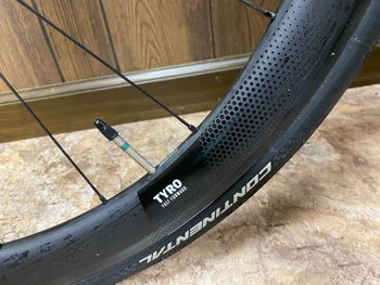 Used Trek Madone 9.9 2018 2018 Road & Gravel, Blue — image 29 of 34